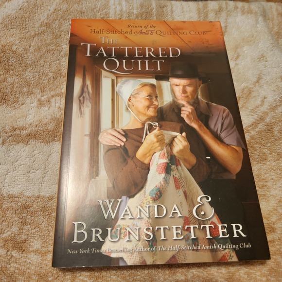 Other - The Tattered Quilt Wanda E Brunstetter Amish Quilting Club Paperback Novel